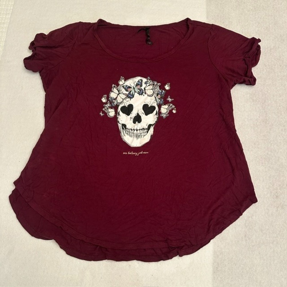 Betsey Johnson Shirt Womens 1X Maroon Skull Butterfly Graphic Short Sleeve Tee